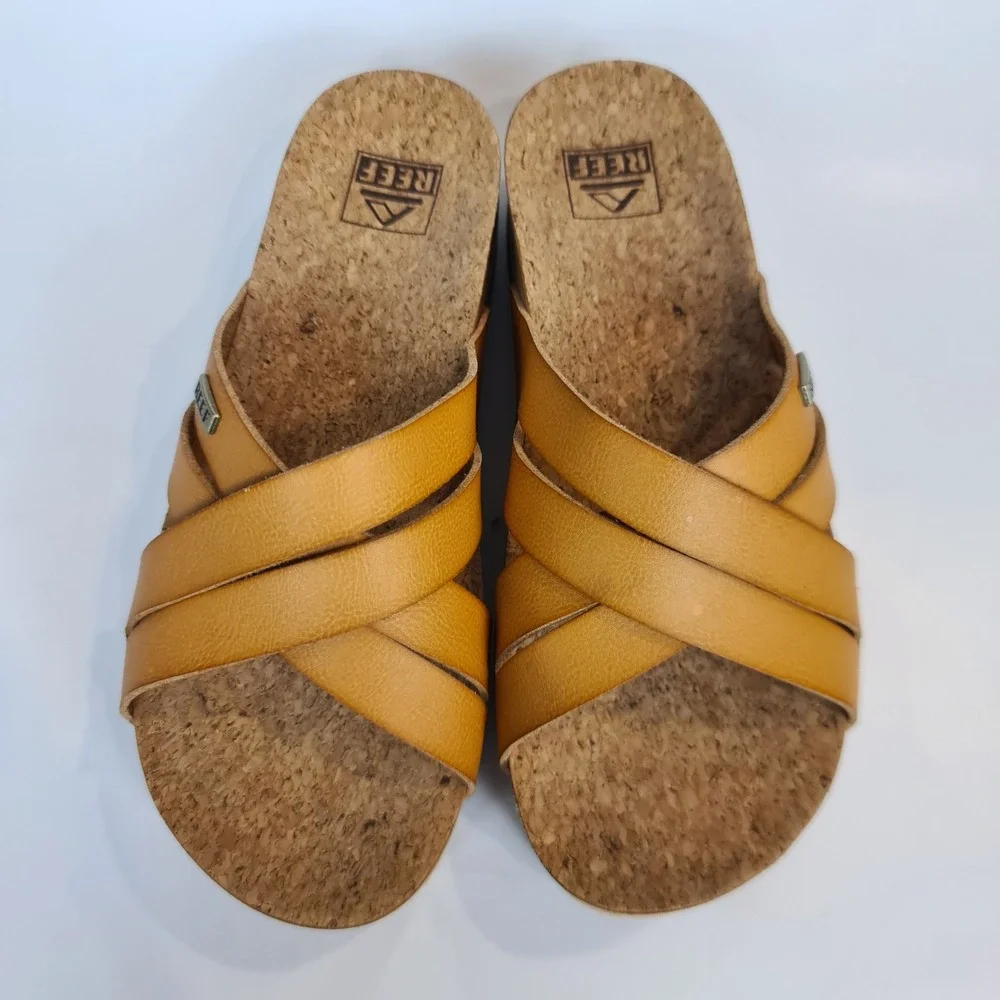 Reef Cushion Bloom Hi Womens Tan Platform Slide Sandals Size 7 Chunky Cork